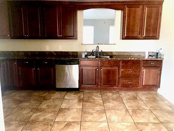 5th image of 6111 Dorothea St