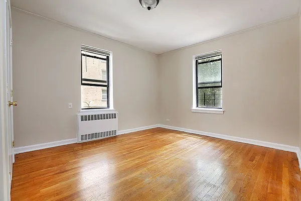 Rented by Waldstar Real Estate LLC | media 25