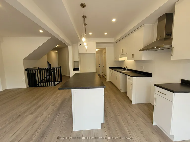 4552 Portage Rd #8 — Photo 9