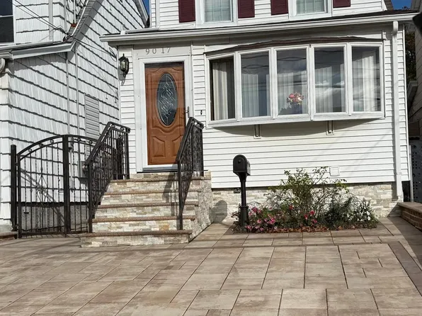 90-17 207th Street, Queens Village, NY 11428