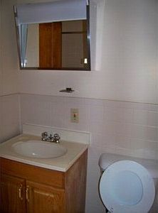 5th image of 2403 East Ave