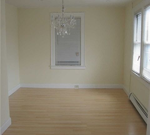 3rd image of 109 E Mineola Ave
