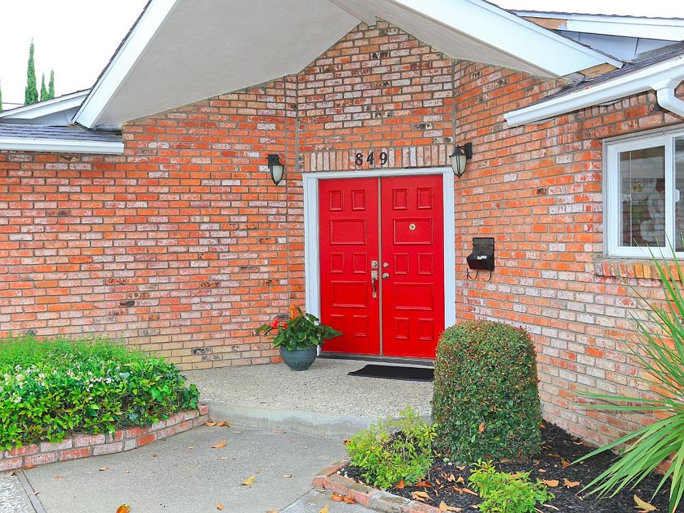 1st image of 849 Toyon Ct