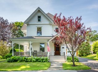 66 Beech St, Rockland, ME 04841
