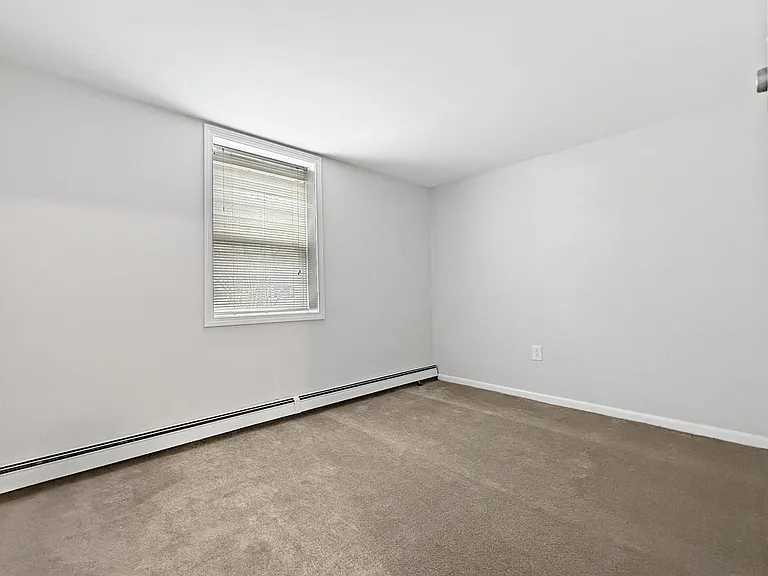 B180 (Keewaydin Pines) — Photo 11