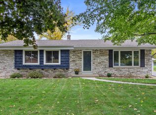 N67W23868 Linda Dr, Sussex, WI 53089
