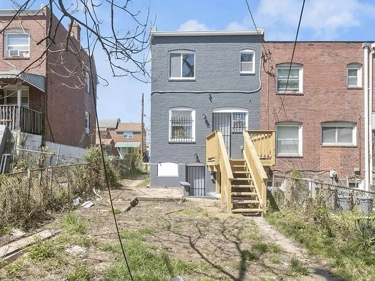 3817 Saint Margaret St #1 — Photo 15