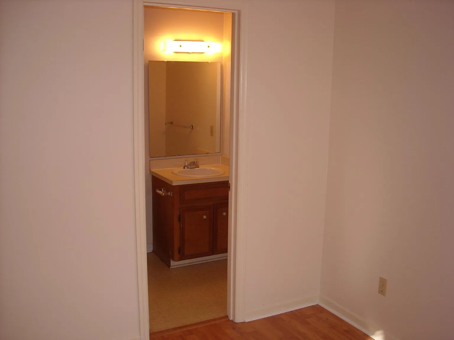 420 Etiwan Ave — Photo 4