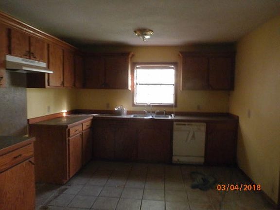 4th image of 1004 N Park Ave