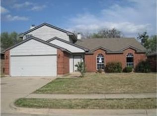 855 Colson Dr, Arlington, TX 76002