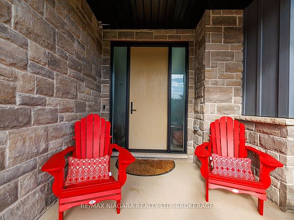 5th image of 3603 Canfield Cres