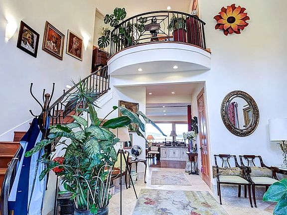 4th image of 444 W North Camano Dr #1