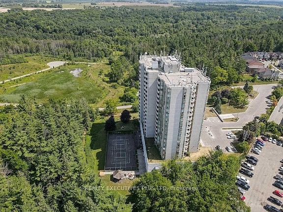 4th image of 20 McFarlane Dr #603