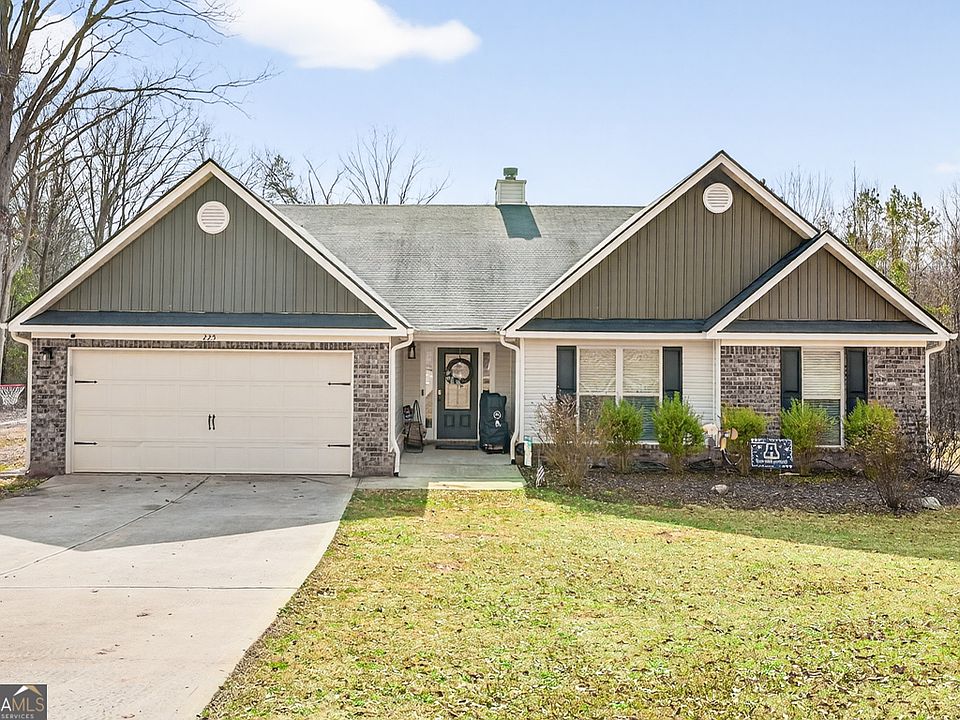 1st image of 225 Tyler Way