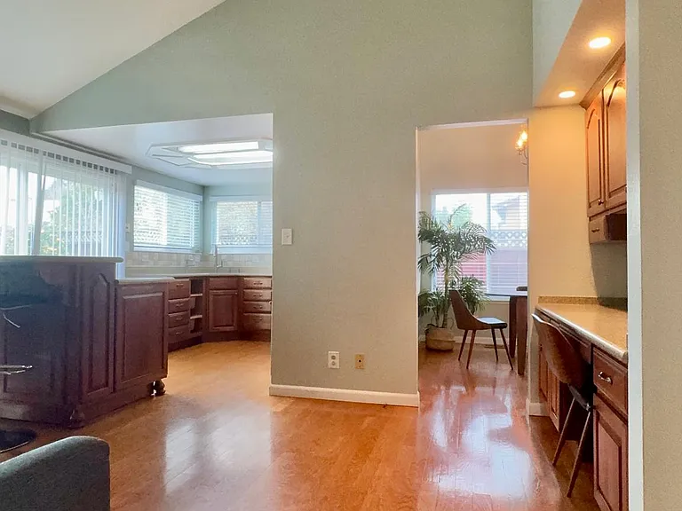 1391 Hardy Pl — Photo 40