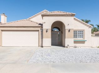 1017 Peacock Dr, San Jacinto, CA 92583