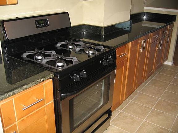 5th image of 1028 Manning Dr