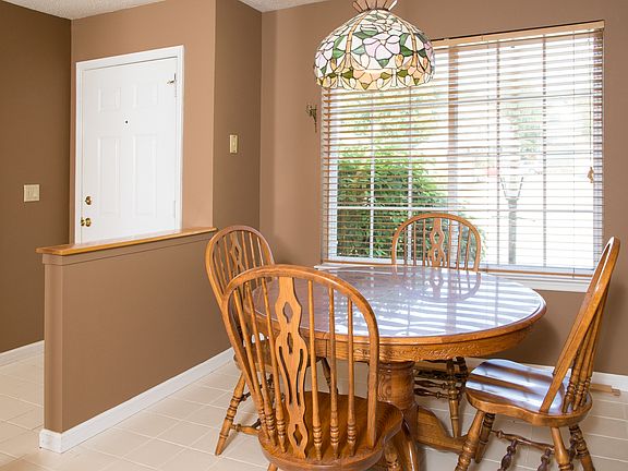 3rd image of 602 Kensington Ct