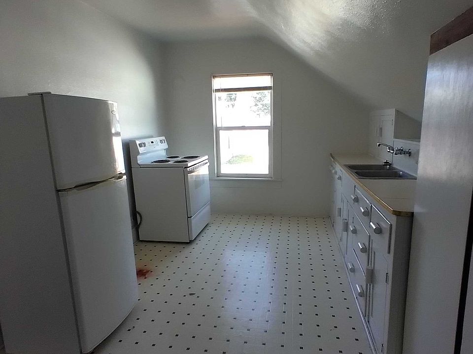 1st image of 1237 Main St #B