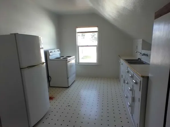 1237 Main St #B, Evanston, WY 82930