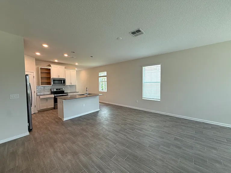 17016 Quicksilver Ave — Photo 22