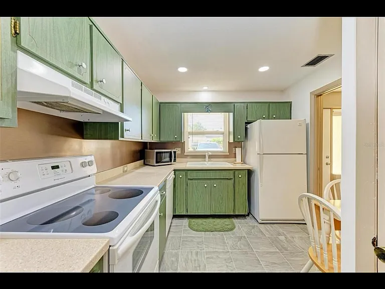 610 Indian Rocks Rd N #96 — Photo 9