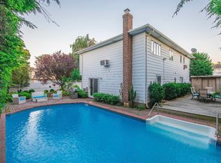 10 Miami Rd, Bethpage, NY 11714