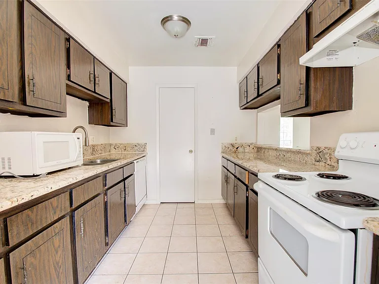 4124 Belle Park Dr #E — Photo 13