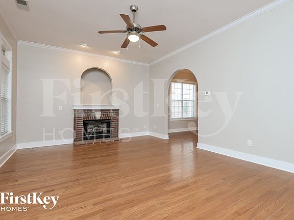 3rd image of 5478 Camellia Ln