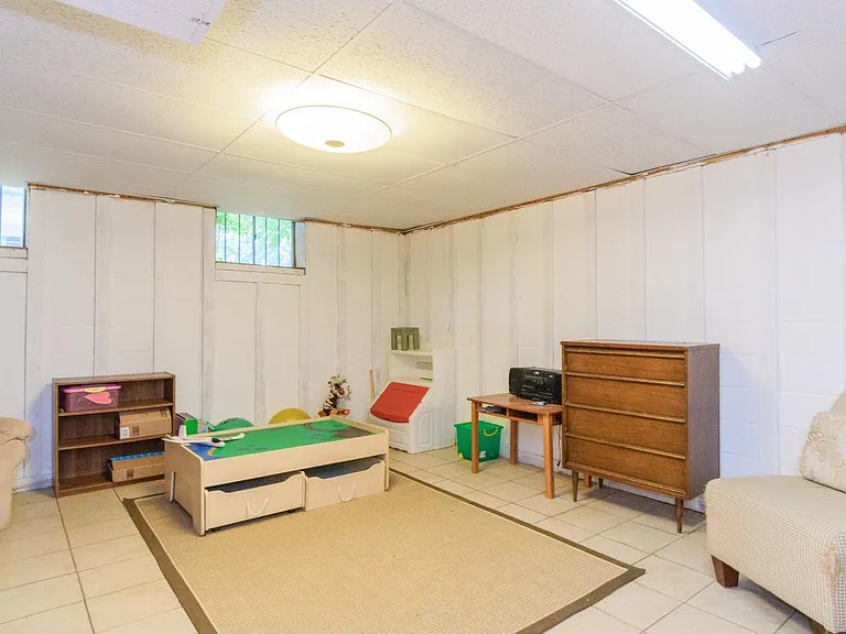 basement game room