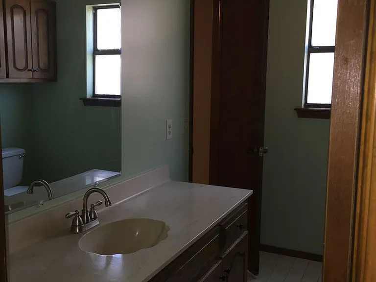 3002 W Washington Pl — Photo 2