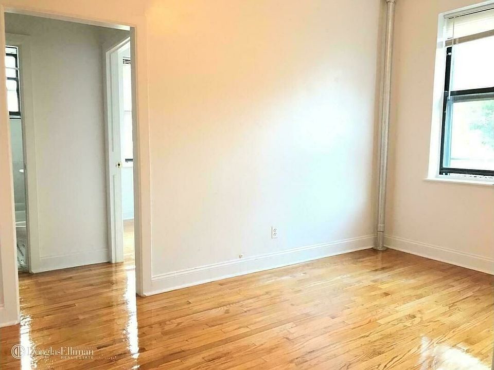 1st image of 4726 49th St #1G