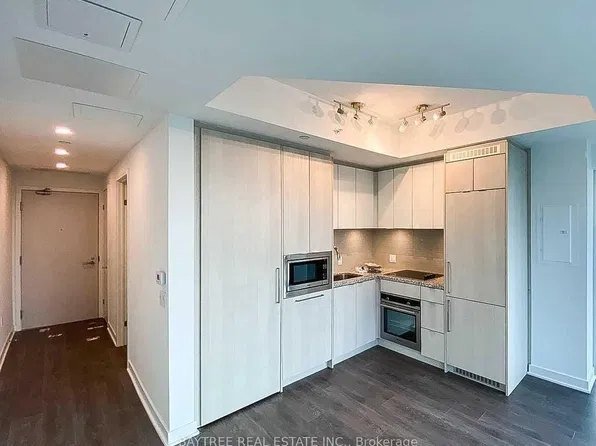 115 Blue Jays Way, Toronto, ON
