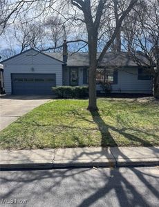 2340 Grant Ave, Cuyahoga Falls, OH, 44223