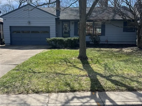 2340 Grant Ave, Cuyahoga Falls, OH 44223