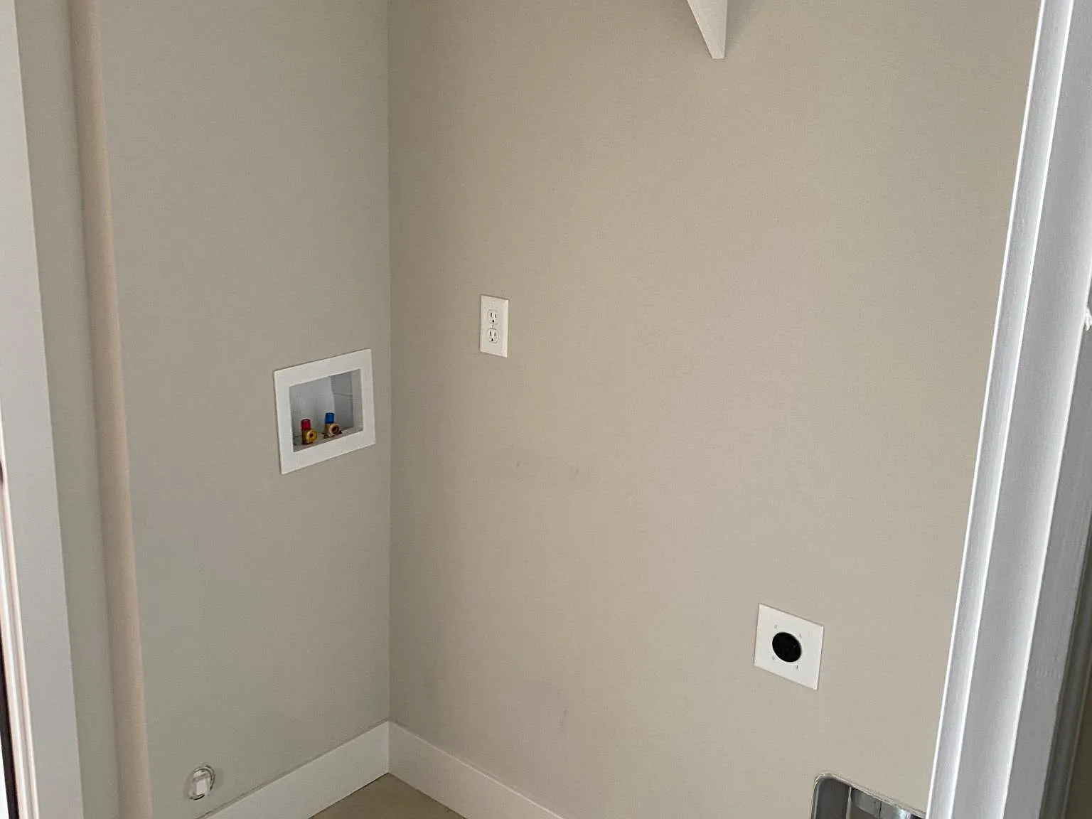 8152 E 34th Ct S — Photo 3