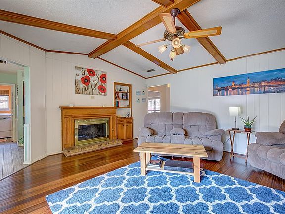 5th image of 2626 Beverly Hills Ln