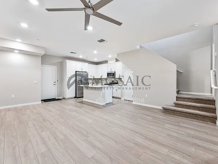 778 E Harper St #103 — Photo 6