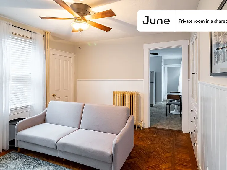 88 Glen St #B — Photo 9