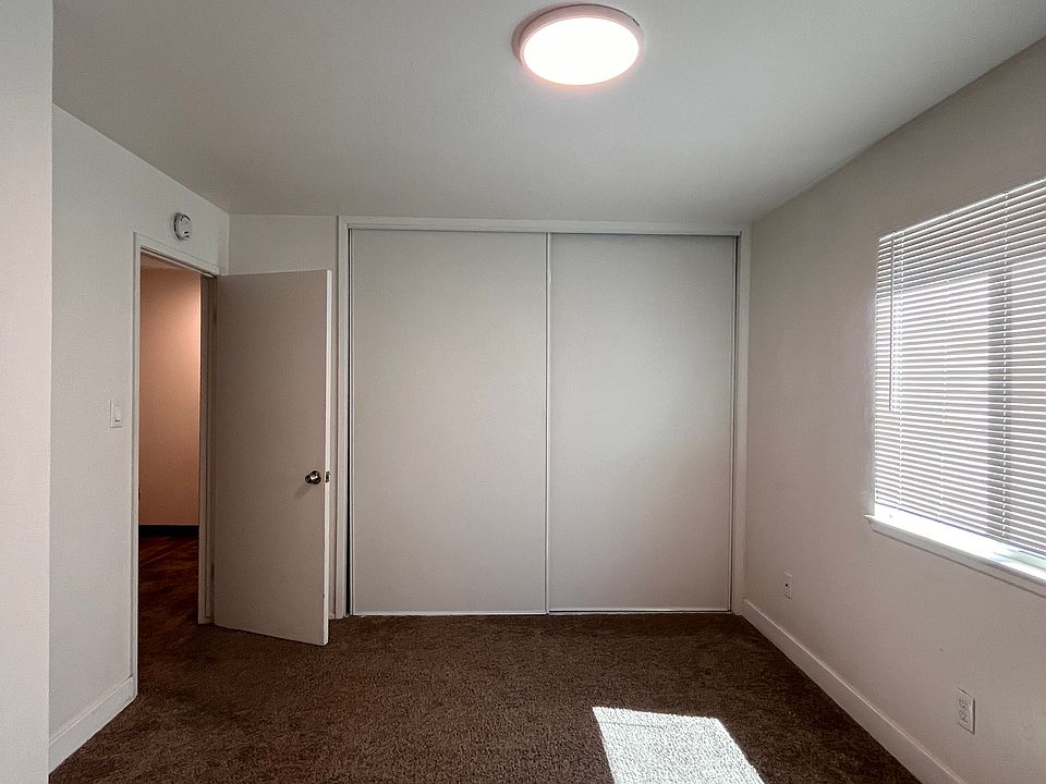 1st image of 1070-1074 Echo Rd #6