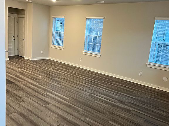 5th image of 2231 Hospitality Ln