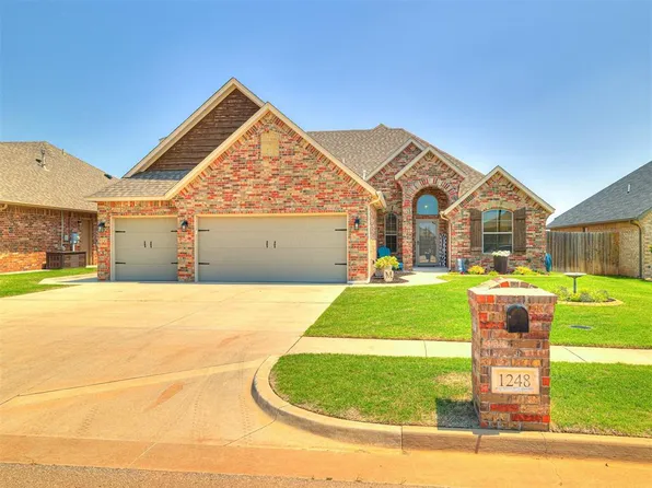1248 Auburn Cir, Piedmont, OK 73078