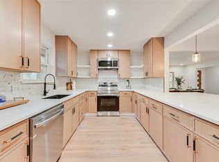 9726 Dartridge Dr, Dallas, TX 75238