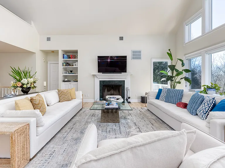 6 Little Ct — Photo 14