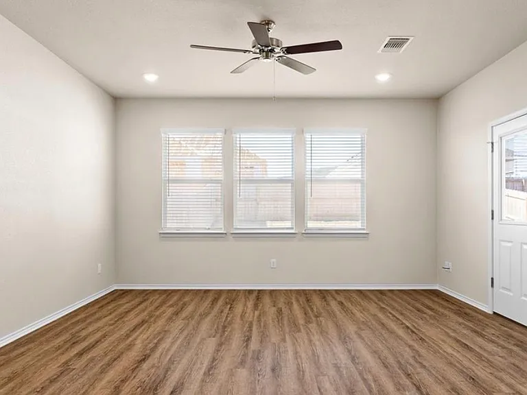 210 Green Valley Dr #A — Photo 2