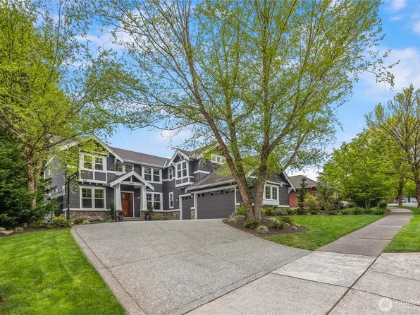 6410 Fairway Place SE, Snoqualmie, WA 98065