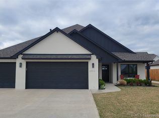 22913 E 102nd Pl S, Broken Arrow, OK 74014