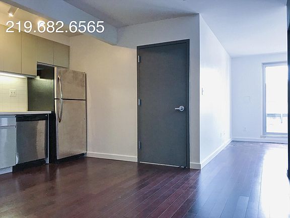 3rd image of 286 Stanhope St APT 05B