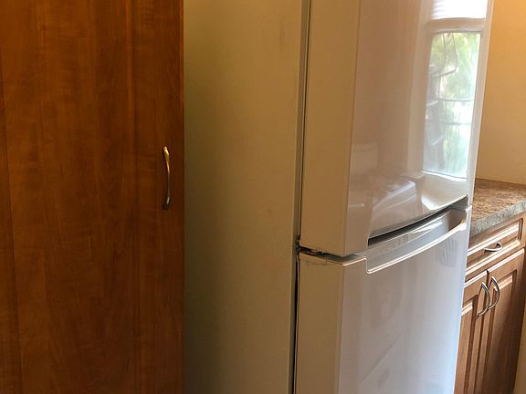 4th image of 22410 Jamaica Ave APT 3N