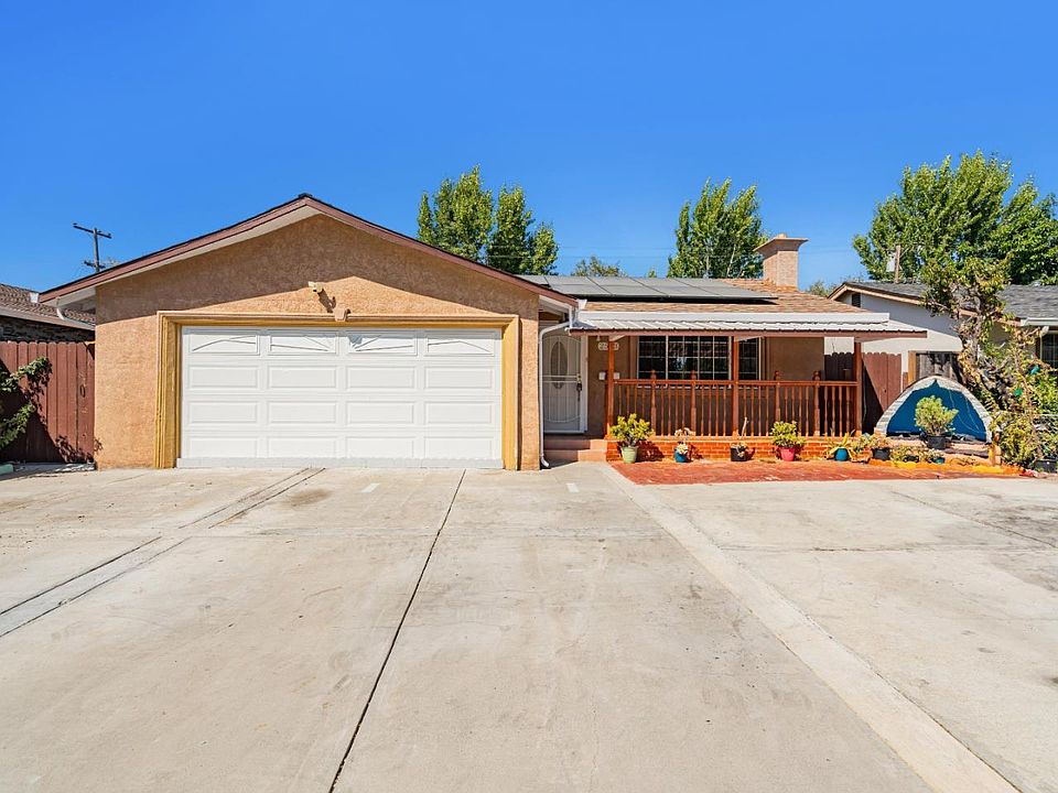 1st image of 2543 Bambi Ln